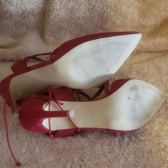 EUC strappy heels - Picture 3 of 6